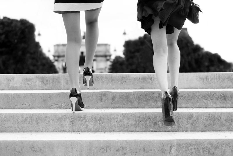 La montée des marches  Tirage 30X45 série limitée à 10 exemplaires : 350 euros